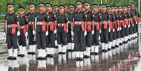 ஒன் வுமன் ஆர்மி!﻿