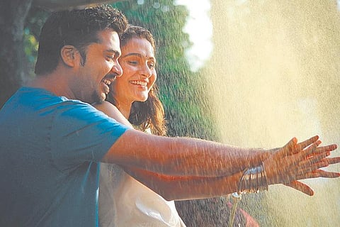 மாயப் பெட்டி: அதிரவைத்த சிம்பு!﻿﻿