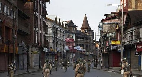 காஷ்மீரில் 69-வது நாளாக இயல்பு வாழ்க்கை பாதிப்பு