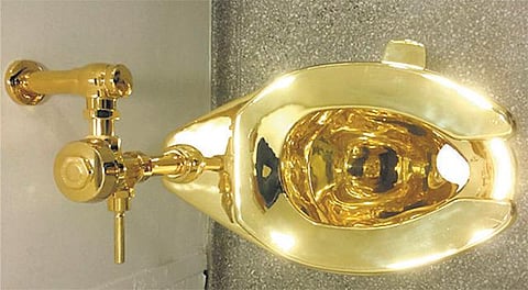 அமெரிக்க அருங்காட்சியகத்தில் தங்க கழிவறை﻿: பொது பயன்பாட்டுக்கு திறப்பு﻿