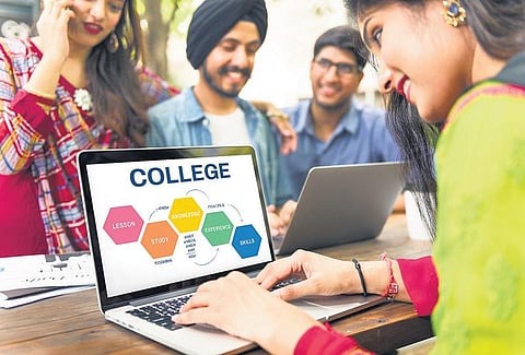 துறை அறிமுகம்: ஆன்லைன் ஆசிரியர் ஆகலாமே!﻿﻿