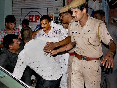 ராஜஸ்தானில் கேஜ்ரிவால் மீது மை வீச்சு: 2 பேர் கைது