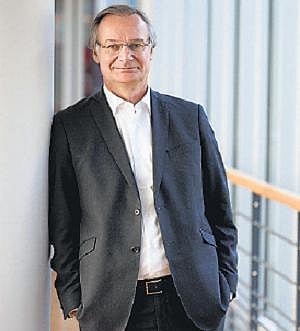 இவரைத் தெரியுமா?- பியர் நான்டெர்மி﻿