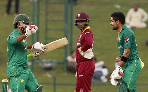 பாபர் ஆசம் சாதனை சதத்துடன் தொடரை வென்ற பாக்: 8-ம் இடத்திற்கு முன்னேற்றம்