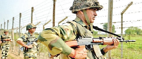 குட்டையைக் குழப்ப வேறு விஷயமே இல்லையா?