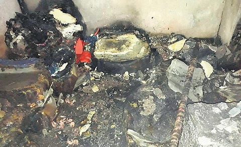 பட்டாபிராம் சந்தையில் ஏற்பட்ட தீ விபத்தில் மீன் கடைகள் எரிந்து சேதம்﻿