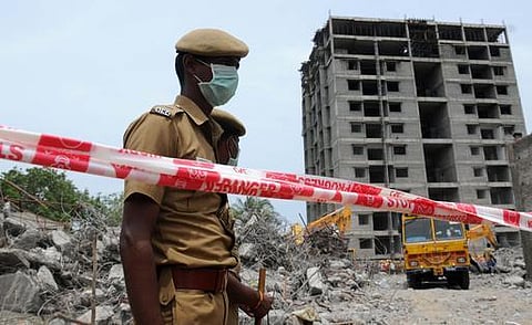 மவுலிவாக்கத்தில் உள்ள 11 மாடி கட்டிடம் நாளை இடிக்கப்படுகிறது: மக்களுக்கு பாதுகாப்பு, தங்குமிடம் ஏற்பாடு