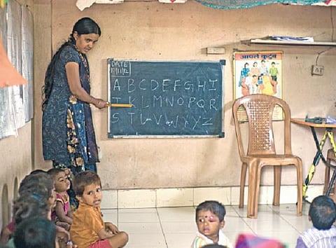 புன்னகையும் பொறுமையும் என்ன விலை?﻿﻿