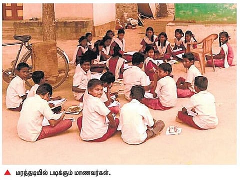 மரத்தடியில் பாடம், திறந்த வெளியில் சமையல்: இம்னாம்பட்டி அரசுப் பள்ளிக்கு கூடுதல் கட்டிடம் கட்டப்படுமா?﻿