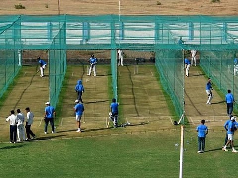 சிக்கலில் இந்தியா-இங்கிலாந்து டெஸ்ட்? - நிதிப் பரிமாற்ற தடையை நீக்க உச்ச நீதிமன்றத்தில் பிசிசிஐ அவசர மனு