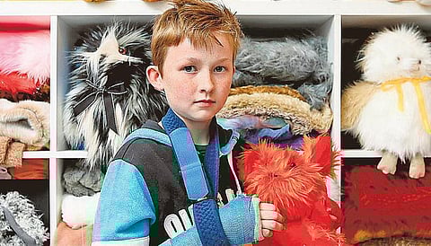 சிறார் உலகம்: கருணையின் பரிசு கரடிபொம்மை!﻿