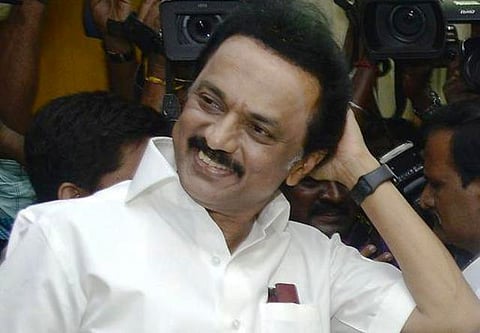 ஊழியர்களுக்கு ரொக்கமாக ஊதியம் தேவை: ஸ்டாலின் அடுக்கும் 10 காரணங்கள்