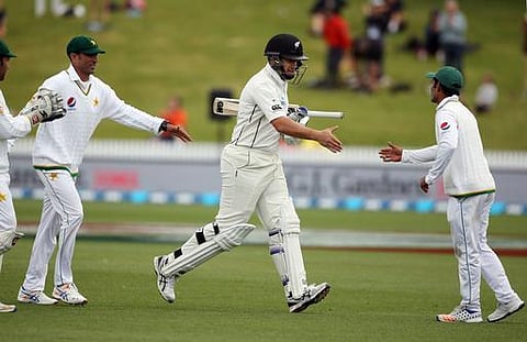 ஹாமில்டன் டெஸ்ட்: ராஸ் டெய்லர் சதம்: பாகிஸ்தானுக்கு 369 ரன்கள் வெற்றி இலக்கு