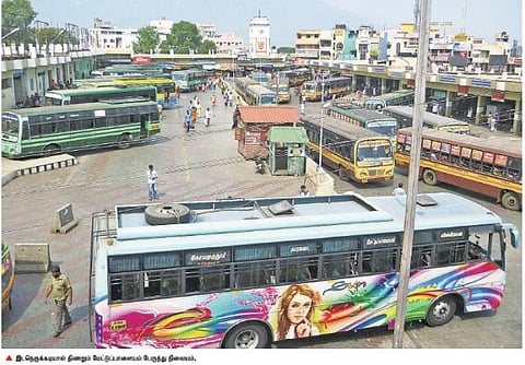 இடப்பற்றாக்குறையால் திணறும் மேட்டுப்பாளையம் பேருந்து நிலையம்﻿: மாற்று ஏற்பாடுகள் செய்ய மக்கள் வலியுறுத்தல்﻿