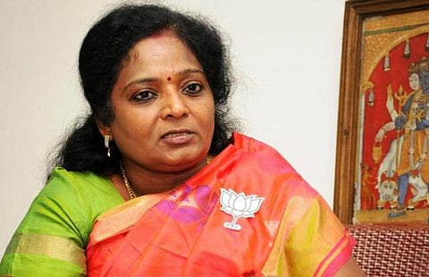 ரூபாய் மதிப்பிழப்பு நடவடிக்கையை﻿ கறுப்பு பண அரசியல்வாதிகளே எதிர்க்கிறார்கள்﻿: பாஜக தலைவர் தமிழிசை குற்றச்சாட்டு﻿