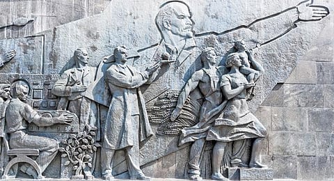 தோற்றுவிட்டதா பொதுவுடைமைத் தத்துவம்?