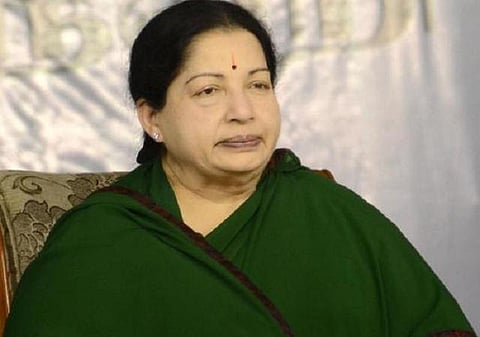 முதல்வர் ஜெயலலிதாவுக்கு மாரடைப்புக்குப் பின் ஐசியூ-வில் தீவிர சிகிச்சை