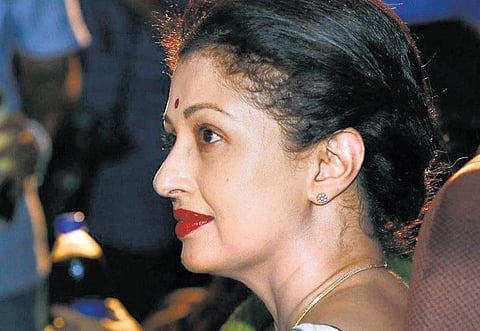 மாயப்பெட்டி: சரியான அணுகுமுறைதானா?