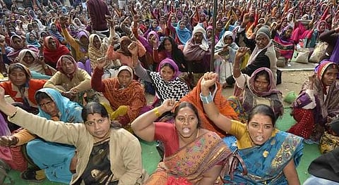 எங்கள் வனம்- நீர்- நில உரிமைகளை அரசு பொருட்படுத்தவில்லை: ஆதிவாசி குழுக்கள் குற்றச்சாட்டு