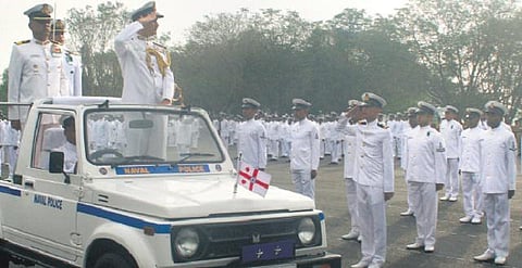 உள்நாட்டு தொழில்நுட்பத்தில் தயாரிக்கப்படும் விமானம் தாங்கி போர்க்கப்பல் 2018-ல் கட்டி முடிக்கப்படும்﻿: ரியர் அட்மிரல் சுரேந்திர அகுஜா தகவல்﻿