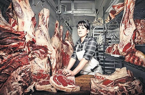 கமலா கல்பனா கனிஷ்கா: ஆண்களின் வேலையென்று தனியாக எதுவுமில்லை