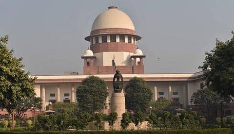 ஆதார் விவரம் சேகரிக்கும் பணியை தனியாரிடம் விடுவது நல்லதல்ல: உச்ச நீதிமன்றம் கருத்து