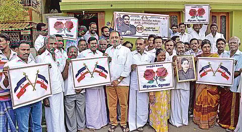 ஈரோட்டில் அதிருப்தியாளர்கள் புதிய கட்சி தொடக்கம்