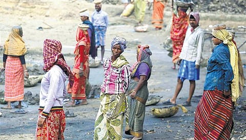 வேலையுறுதித் திட்டத்தை முடக்குகிறதா மோடி அரசு?﻿