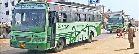 அரசு விரைவுப் பேருந்துகளில்﻿ இருக்கை குழப்பத்தால் பெண் பயணிகள் திண்டாட்டம்﻿