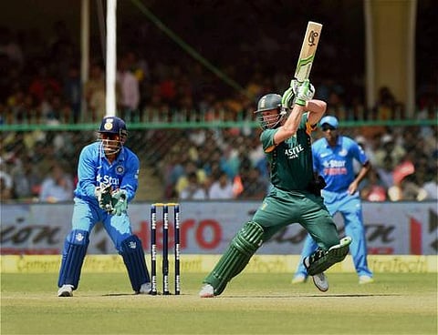 டெஸ்ட் கிரிக்கெட்டிலிருந்து ஓய்வு இல்லை; 2019 உலகக்கோப்பை வெற்றி: திட்டமிடும் டிவில்லியர்ஸ்