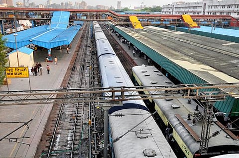 ‘செல்பி’ எடுத்த 2 சிறுவர்கள் பலி﻿