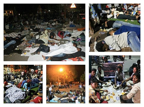 பேசும் படங்கள்: ஜல்லிக்கட்டு களத்திலேயே கண்ணயர்ந்த இளைஞர்கள்!