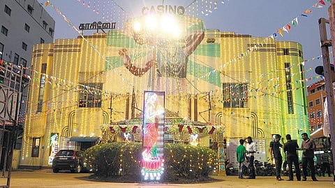 திரை வெளிச்சம்: அலைய வைத்த திரை விழா!