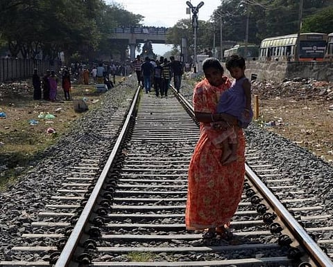 ஜல்லிக்கட்டு போராட்டம்: விருத்தாசலம் - சேலம் பயணிகள் ரயில் ரத்து