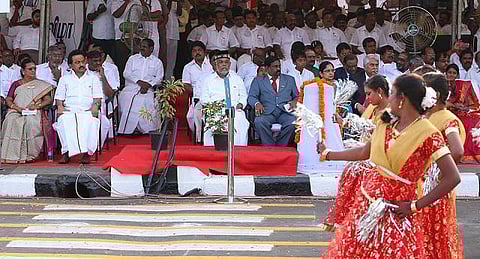 இளைஞர்களின் பங்களிப்புடன் தமிழகம் வளர்ச்சி அடையட்டும்: மு.க.ஸ்டாலின் குடியரசு தின வாழ்த்து