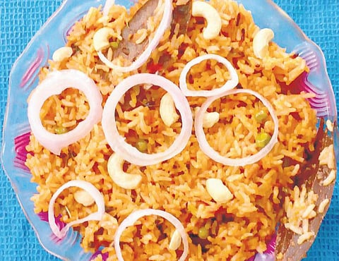 திகட்டாத திருச்சி விருந்து: தக்காளி புலவ்