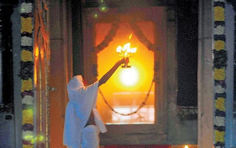 சினிமா எடுத்துப் பார் 94: அருட் பெருஞ்ஜோதி தனிப்பெருங்கருணை!