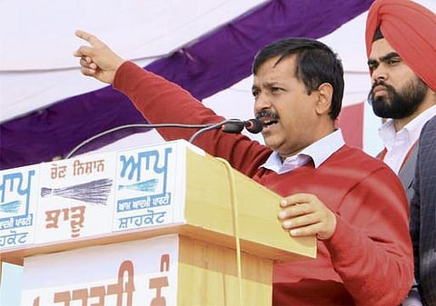 ஆம் ஆத்மி அங்கீகாரத்தை பறிக்க மோடி முயற்சி: கேஜ்ரிவால் குற்றச்சாட்டு