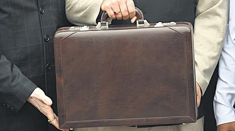 எதிர்பார்க்க வைத்து, ஏமாற்றிய பட்ஜெட்!