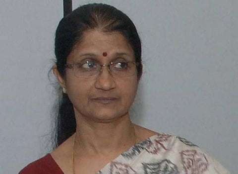 தமிழக அரசு ஆலோசகர் பொறுப்பில் இருந்து ஷீலா பாலகிருஷ்ணன் திடீர் விலகல்?