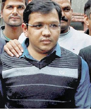 ஆன்லைனில் நூதன மோசடி﻿ 6 லட்சம் பேரிடம் ரூ.3,700 கோடியை சுருட்டிய நிறுவனம்