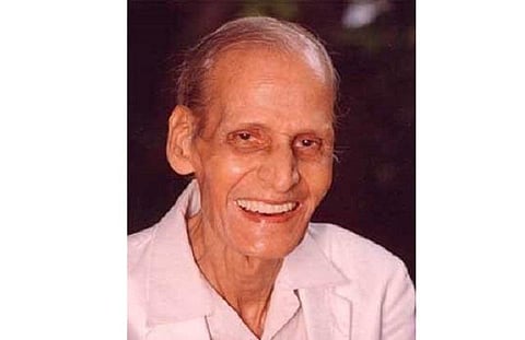 கவி பிரதீப் 10