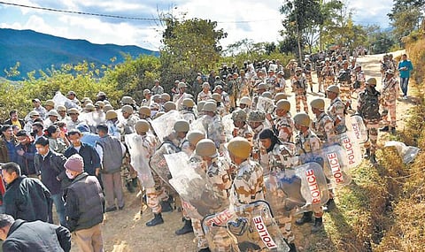 மணிப்பூர் மணிமகுடம் யாருக்கு?