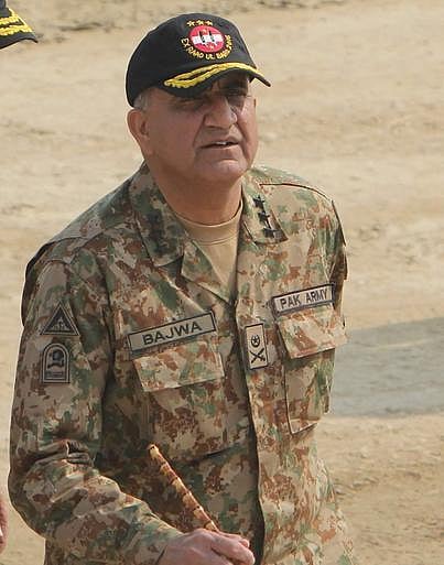 இந்திய ஜனநாயகத்திலிருந்து பாடம் கற்று கொள்ள வேண்டும்: ராணுவ அதிகாரிகளுக்கு பாக். ராணுவ தளபதி அறிவுரை