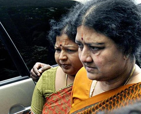 பெங்களூரு பரப்பன அக்ரஹார சிறையில் சசிகலா, இளவரசி, சுதாகரன் அடைப்பு