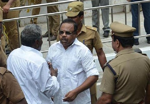 எனக்கு நேர்ந்த கொடுமையை எங்குபோய் சொல்வது: தனபால்