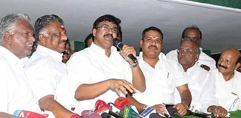 கூவத்தூரில் எம்எல்ஏக்களை அடைத்து வைத்ததாக புகார்﻿: ஓபிஎஸ் அணி எம்எல்ஏ சரவணனிடம் மாமல்லபுரம் டிஎஸ்பி விசாரணை﻿