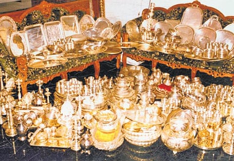 மலைக்க வைத்த நகைகள்.. அசரவைத்த சொகுசுப் பேருந்து! அந்த நாள் ஞாபகம்!