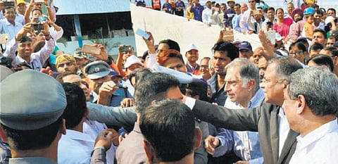 `பாதுகாப்பான கைகளில் டாடா குழுமம்’﻿