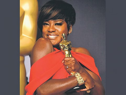 களம் புதிது: மூன்று கிரீடங்கள் சூடிய ராணி!